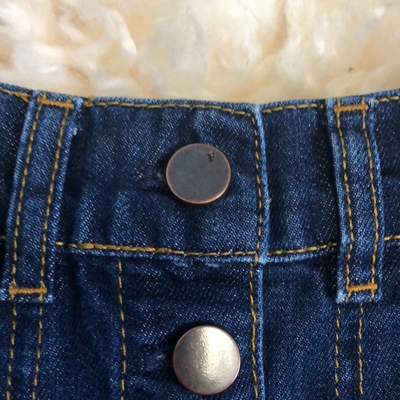 FRENCH CONNECTION- Denim button up mini skirt size XXS. - Picture 8 of 13